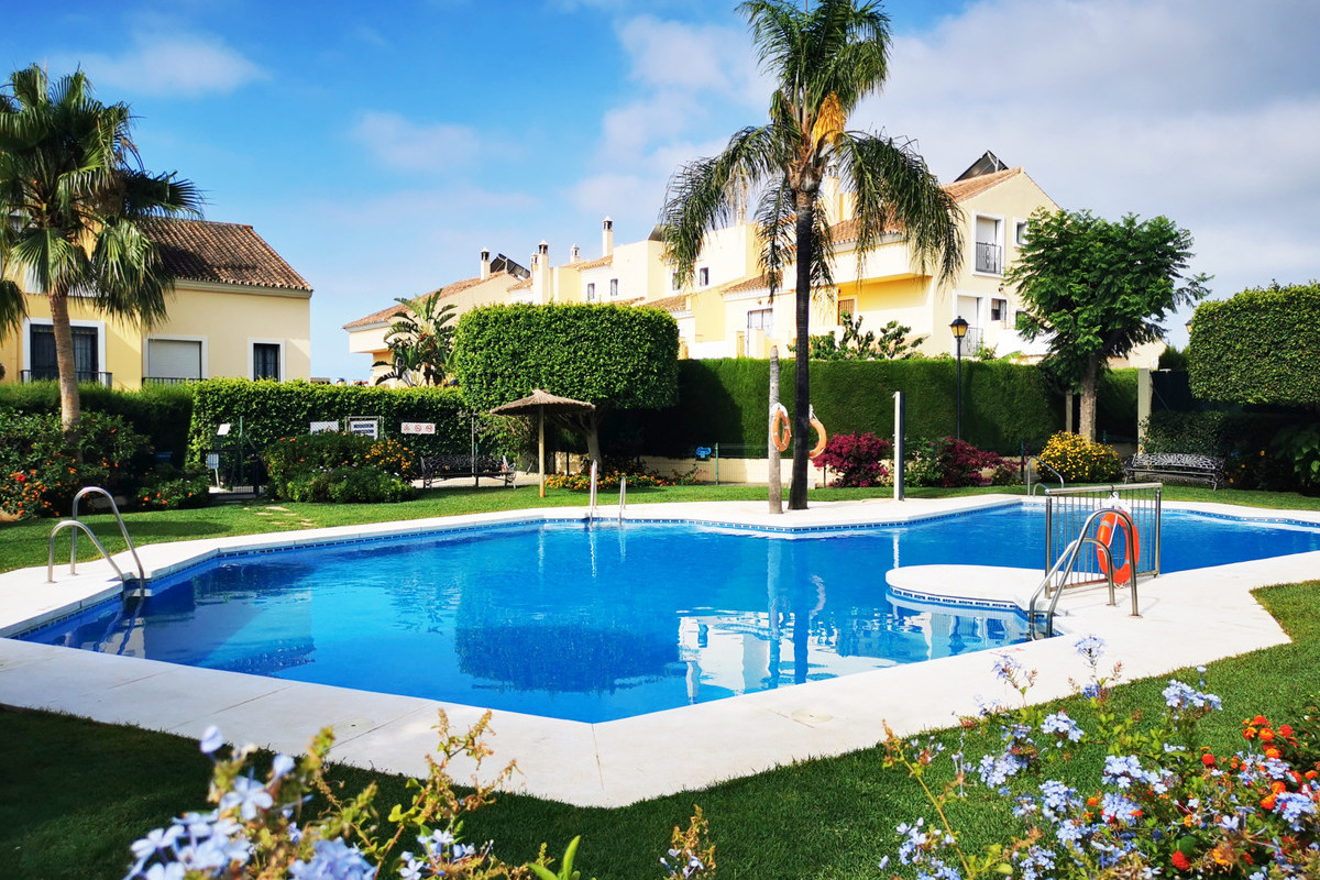 Qlistings House - Terraced Townhouse in Marbella, Costa del Sol main image